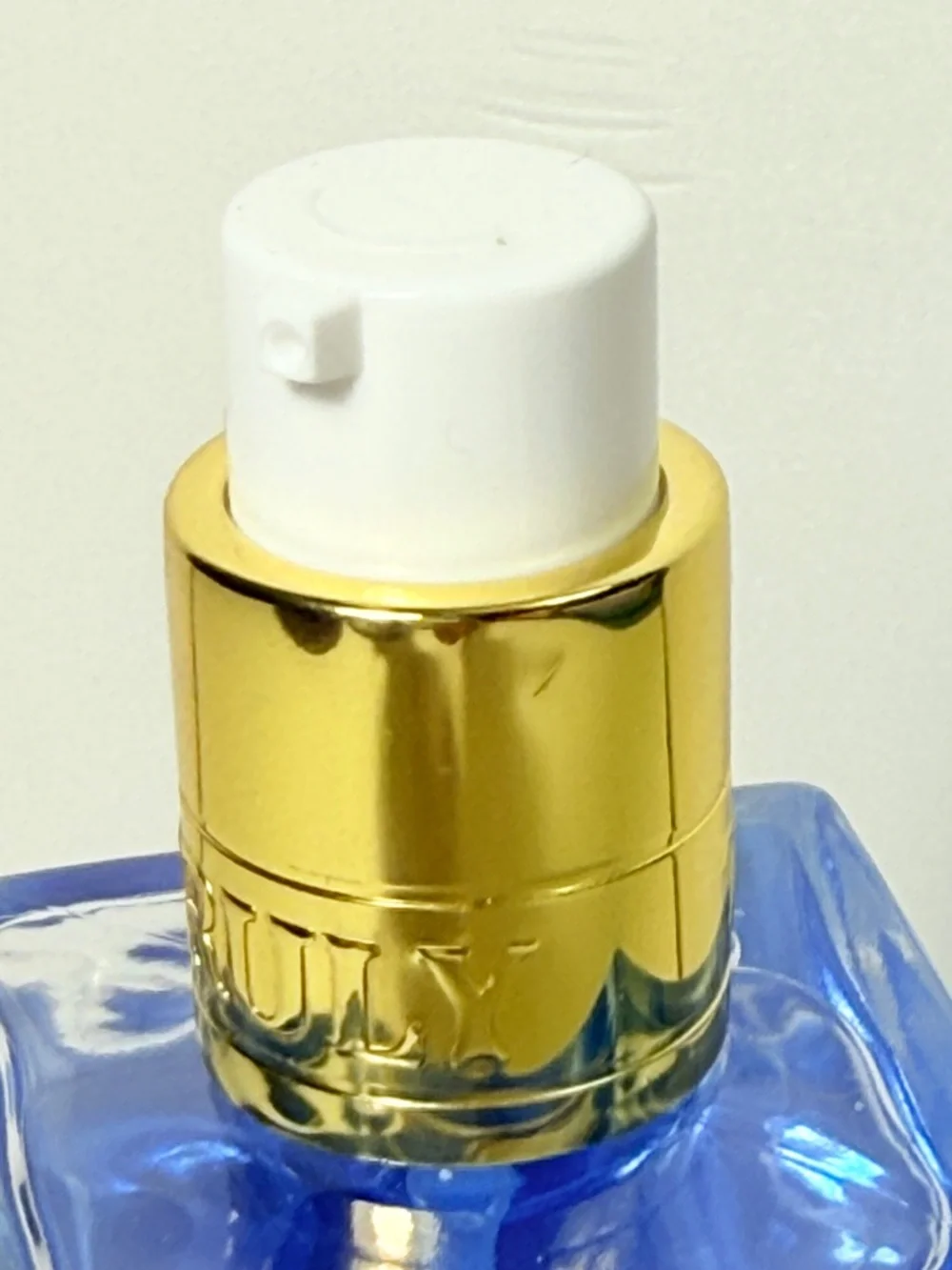 TRULY Glass Skin After Shave Oil - NIB - Picture 5 of 5